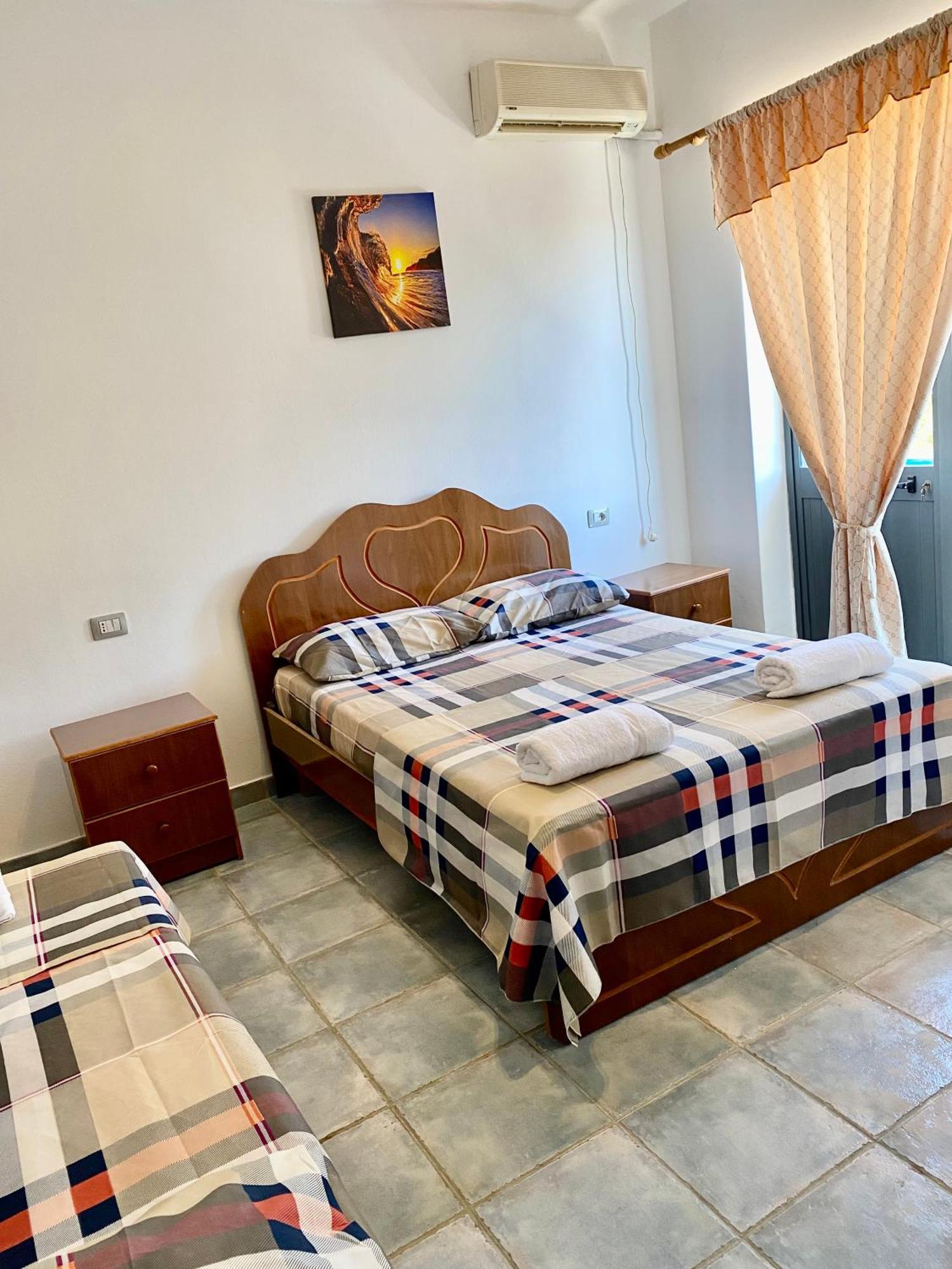 Hotel Adriatik Шенджин Экстерьер фото